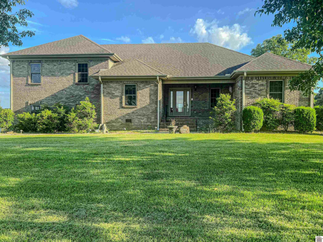1411 CLAYTON DR, MURRAY, KY 42071, photo 1 of 29